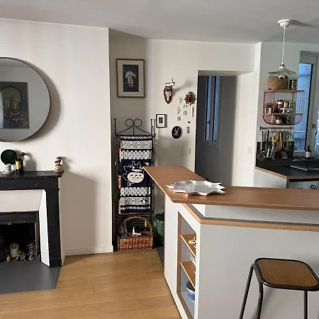 Parisian Flat - Odeon Theater Apartment *