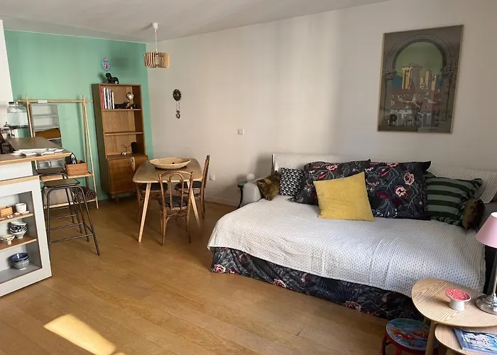 Parisian Flat - Odeon Theater شقة *
